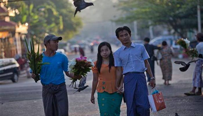 Unease and expectation as Myanmar prepares to vote