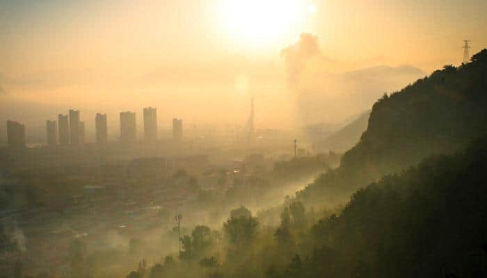 'Global warming poised to pass 1C threshold'