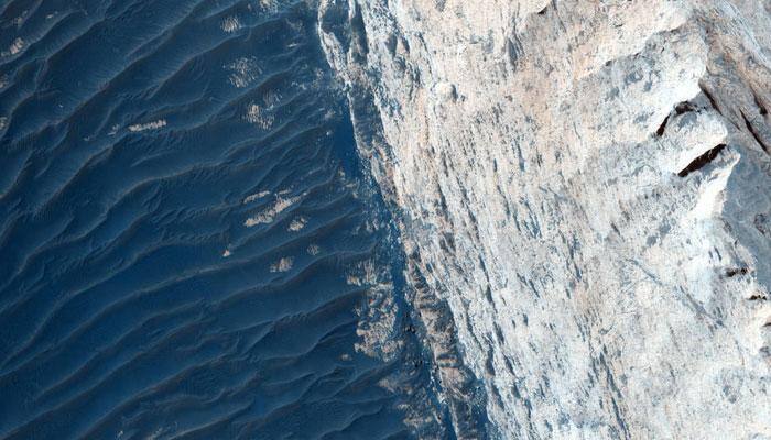 See pic: Ophir Chasma from NASA's Mars Reconnaissance Orbiter!