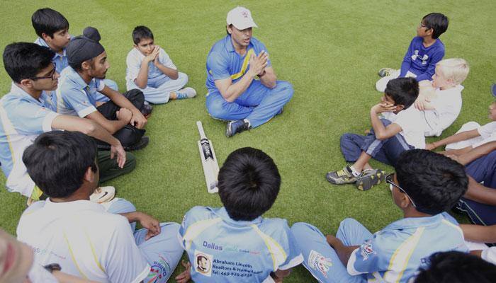 WATCH: Shoaib Akhtar&#039;s hilarious videos featuring Graeme Swann, Virender Sehwag!