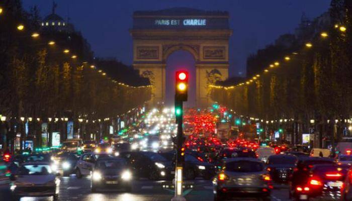 World reacts in shock, solidarity after Paris attacks