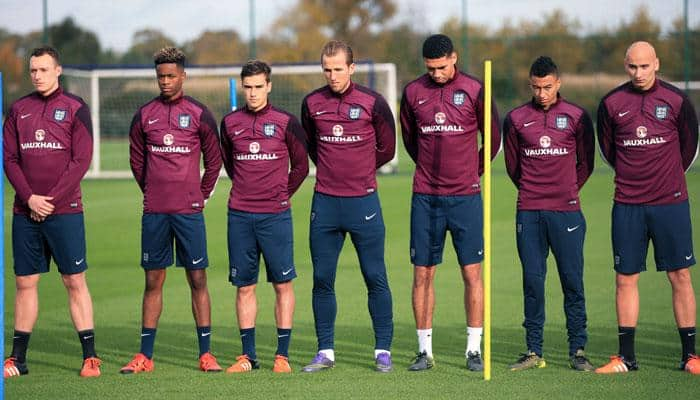 Paris attack: English players observe silence for victims