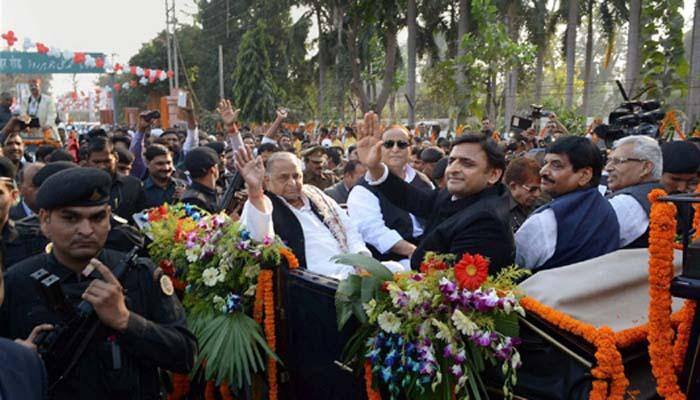 Saifai wears festive look to celebrate Mulayam Singh Yadav's birthday