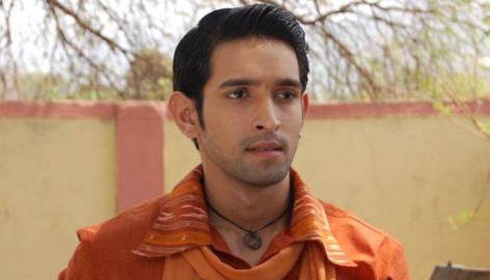 Vikrant Massey bags lead role in Konkana's directorial debut