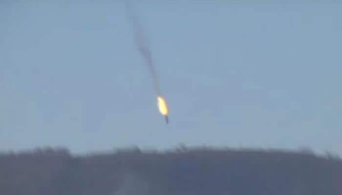 Turkey&#039;s military plane shoots down Russia&#039;s Sukhoi jet on Syria border