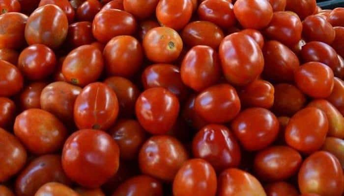 'Tomato, peas prices will come down to Rs 35/kg by mid-Dec'