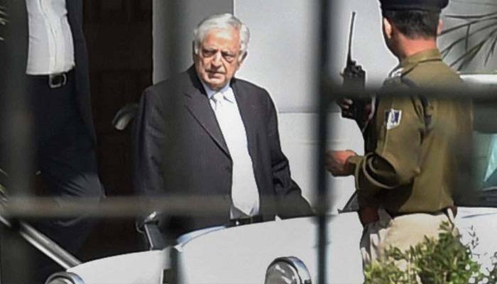 Pak flag hoisted on J&amp;K CM Mufti Mohammad Sayeed's ancestral home