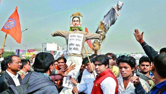 'Slap' Aamir Khan, get Rs 1 lakh as reward, announces Shiv Sena