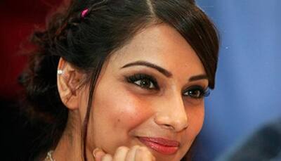 See: Bipasha Basu suffers multiple burns on face, arms!