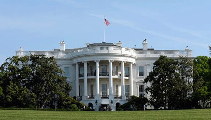 Man jumps White House fence, triggering lockdown