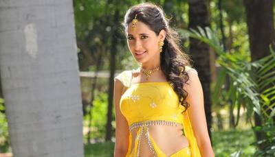 Pragya Jaiswal teams up with Ravi Teja in 'Yevado Okadu'