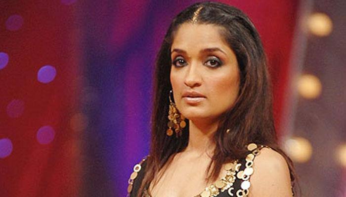 Don't aim to always see women over made up: Sandhya