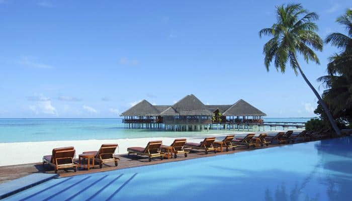 Maldives: To &#039;sunny side of life&#039; with sea, beaches, palms 