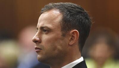 Oscar Pistorius to apply for bail in South African court on Tuesday