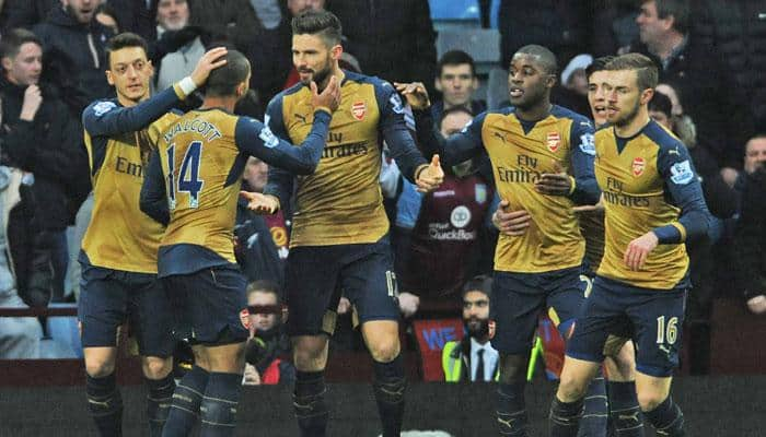 Arsenal go top, Ayoze Perez late show ends Tottenham&#039;s run