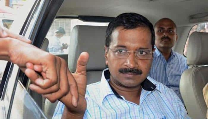 CBI raids Arvind Kejriwal&#039;s secretary Rajendra Kumar&#039;s office: Who said what