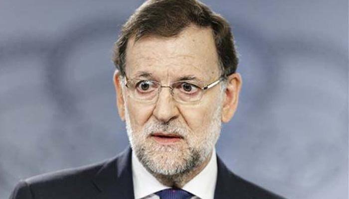 Spain PM Mariano Rajoy punched in face – Watch video