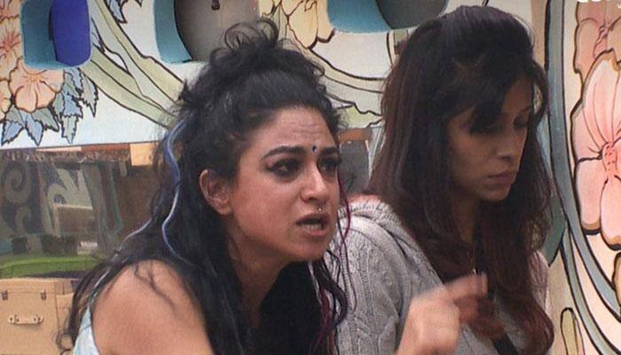 Bigg Boss 9: Priya Malik calls Mandana Karimi a racist!