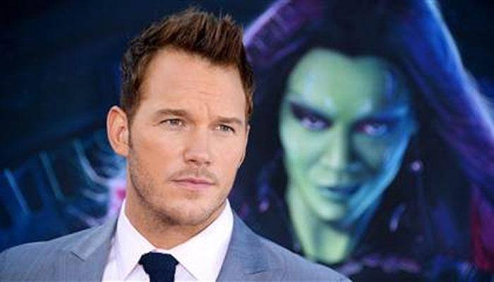 Chris Pratt, Russell Wilson, Ciara visit Children's Hospital
