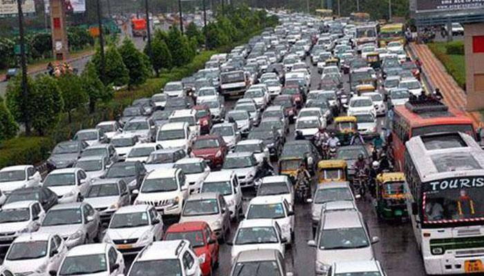 Odd-even formula: Delhi govt conducts trial run with 750 private buses