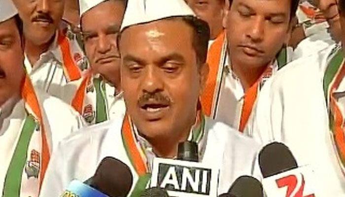 Sanjay Nirupam apologises for criticism of Nehru, Sonia in 'Congress Darshan'