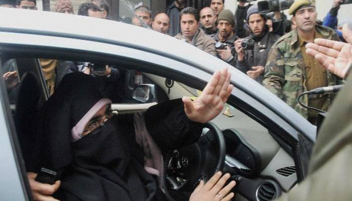 Asiya Andrabi opposes New Year celebrations in Gulmarg, calls Bollywood actors `shameless`