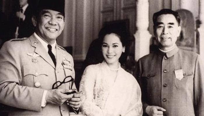 "Communist China's first premier Zhou Enlai was gay, had relations with a male schoolmate"