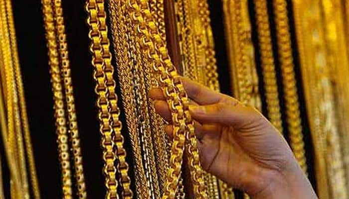 Gold ends steady at Rs 25,650 per 10 grams
