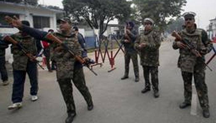 Pathankot attack: Fresh explosion heard ahead of Defence Minister Manohar Parrikar&#039;s briefing