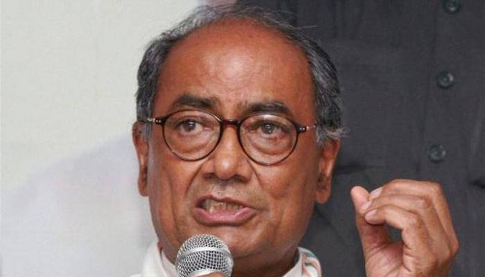 Digvijaya Singh complains to CVC against Nitin Gadkari's 'crony capitalism'
