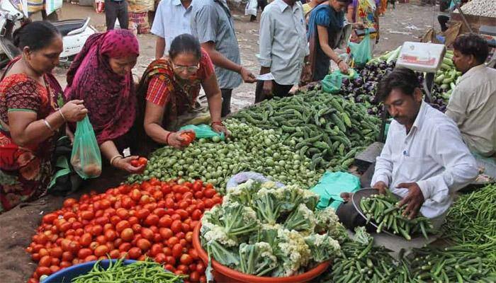 India&#039;s WPI inflation remains negative for 14th straight month in December