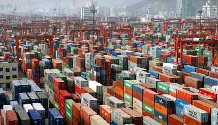 Exports contract for 13th month in a row in Dec '15; gold imports rise to $3.8 bn