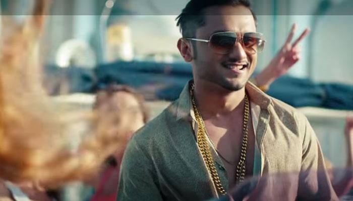 All's well between Shah Rukh Khan, Yo Yo Honey Singh—see pic