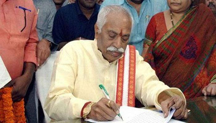 Dalit scholar suicide: Congress demands Dattatreya&#039;s removal from union cabinet