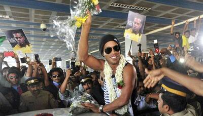 VIDEO: Ronaldinho narrowly escapes freak accident in Kozhikode
