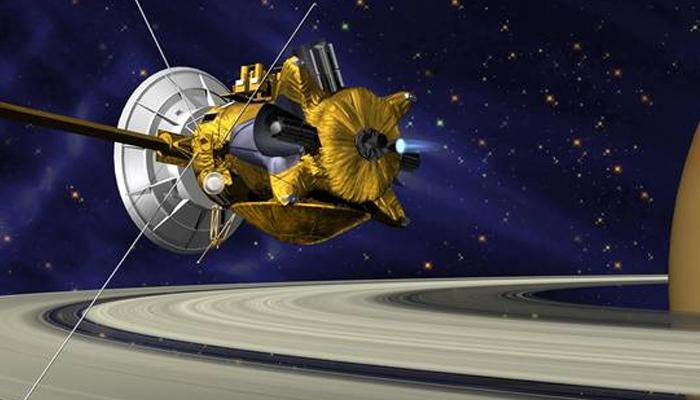 NASA's Cassini heads for dramatic Titan flyby
