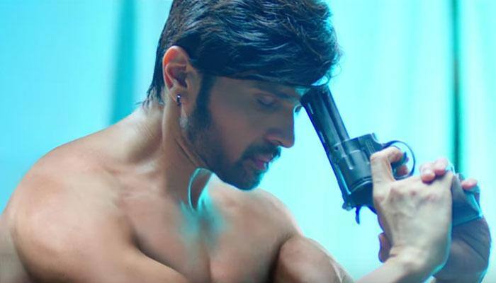 Himesh Reshammiya, Farah Karimeaa&#039;s lethal love story in &#039;Teraa Surroor&#039;—Watch trailer!