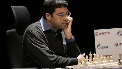 Viswanathan Anand bounces back with easy win over Matthias Bach