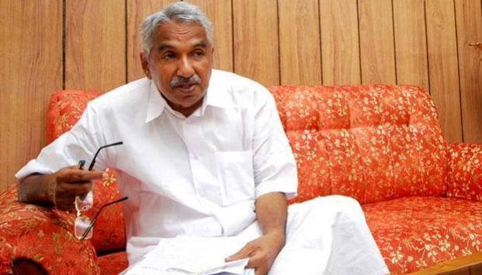 Solar scam: Judge who ordered FIR against Oommen Chandy opts for voluntary retirement