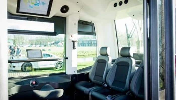 Dutch test first self-drive minibuses