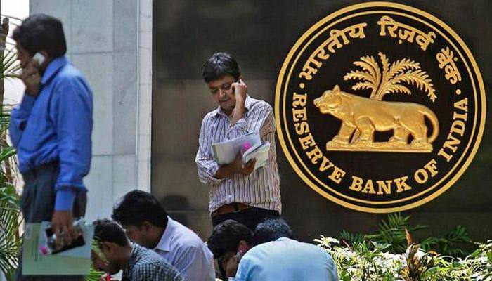 Households&#039; inflation expectation at over 10%: RBI