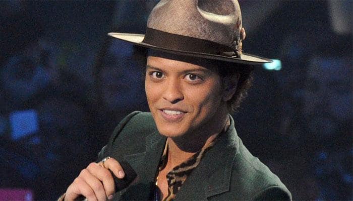 Bruno Mars to perform at super bowl