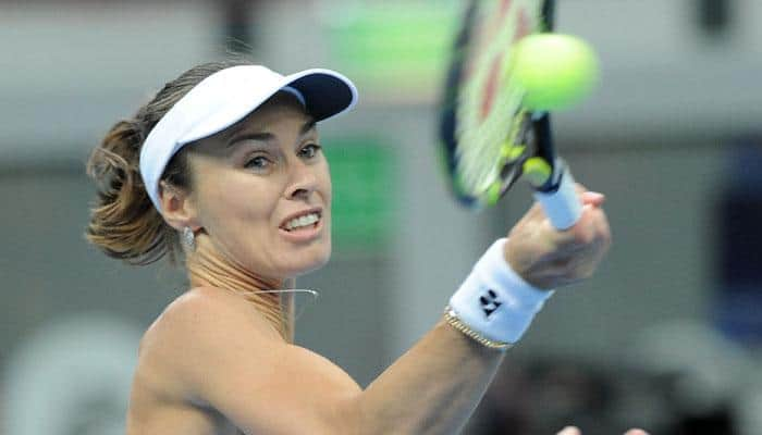 Martina Hingis sets up Czech Fed Cup semi-final for Switzerland