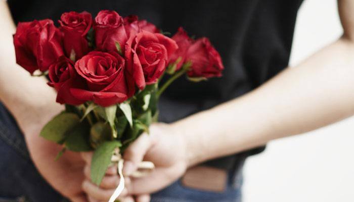 Valentine's Day special: Top WhatsApp messages to confess your love!