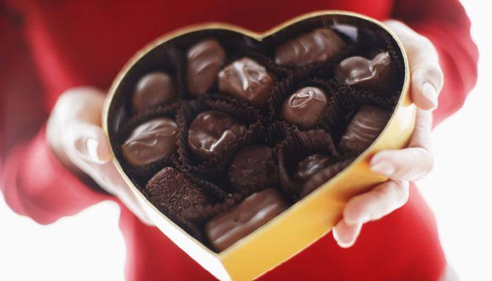 Valentine week: Top WhatsApp messages you can send on 'Chocolate Day'!