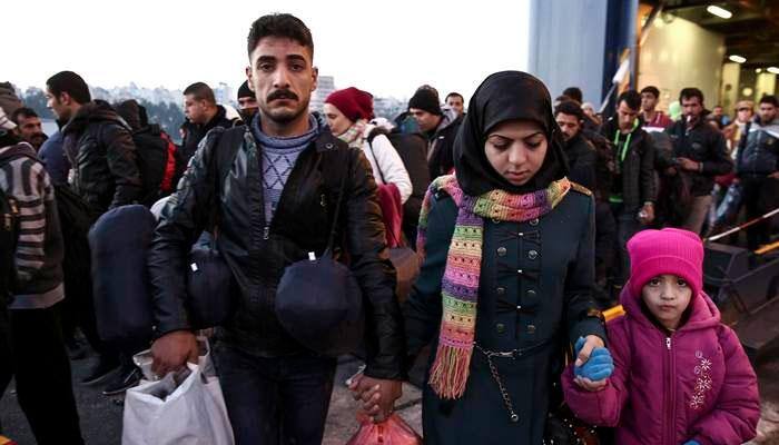 Over 76,000 refugees, migrants reach EU in 2016