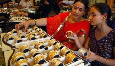 Know the reasons why over one lakh jewellery shops on strike today   