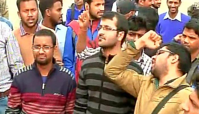 Massive storm at JNU over Afzal Guru as 'anti-India' slogans raised; university orders disciplinary enquiry