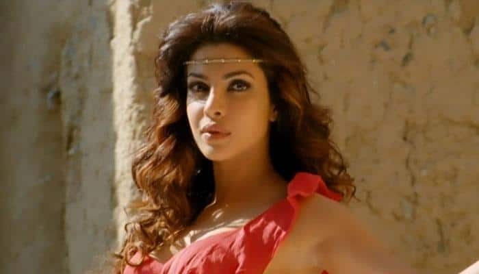 Priyanka Chopra&#039;s first Marathi film &#039;Ventilator&#039; kicks off!