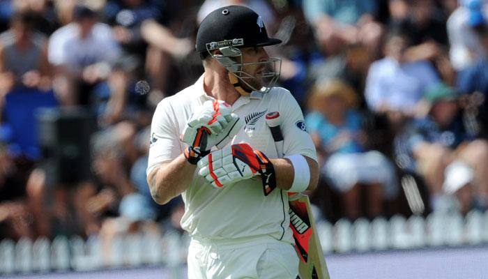 Brendon McCullum out for duck after becoming first to play 100 consecutive Tests since debut